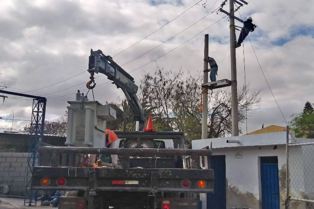 Proyecto de electrificación aérea para distribución de energía en media tensión Santiago Miahuatlán