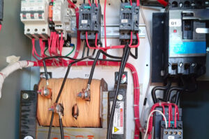 Capacitor sistema eléctrico de los invernaderos para corregir el factor de potencia